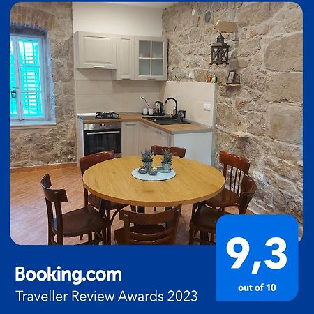 Holiday Home Pepe Banj Buitenkant foto