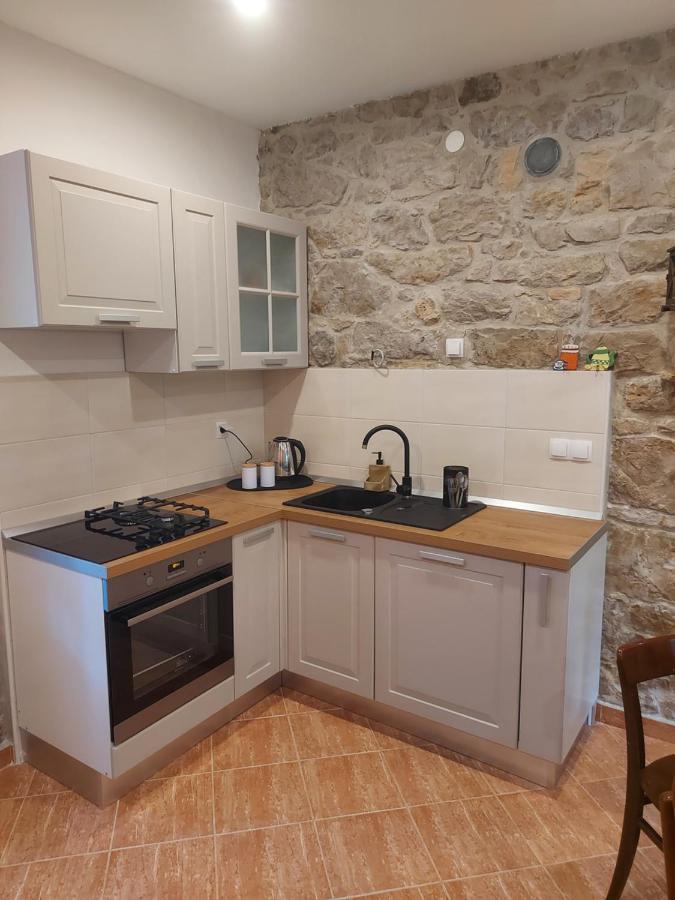 Holiday Home Pepe Banj Buitenkant foto